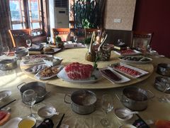-小天鹅火锅·一线江景洪鼎旗舰店(洪崖洞店)