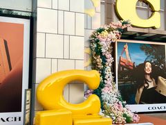 -百年港湾奥特莱斯(香炉礁店)