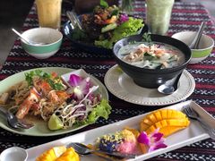 -Tikky Cafe