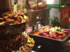 -巴四老城区炭火蛙锅(张江店)