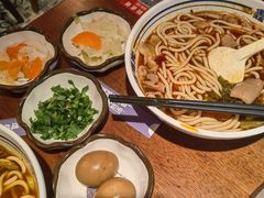-鑫花溪牛肉米粉(东环大润发店)