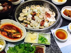 -草家酱蟹炭火烤肉店(珲春南路一店)