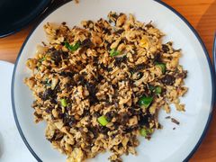 -莲餐厅·湖北菜·潜江小龙虾店(愚园路店)
