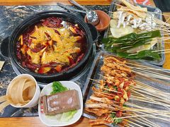 -灌县老妈砂锅串串香(万科红生活广场店)