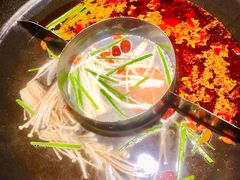 -渝涯重庆豆花老火锅(中赢国际店)