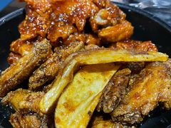 辣子鸡拼酱油鸡-MI WU FACTORY米屋美食工厂餐厅(绿地店)