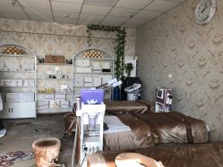 -阿茹娜美容会馆