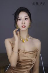 -欣薇婚纱(新源乐汇城店)