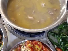 -宁大姐第一家脆皮狗肉馆(江滨路店)