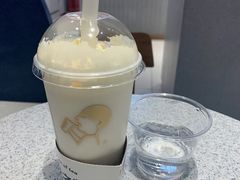 -喜茶(北京华贸购物中心店)