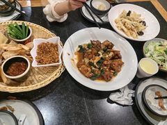 -鲁菜根·泰安菜(万达店)
