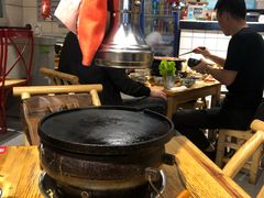 大堂-么肆烤肉·中式自助·烤肉大排档(街道口季佳PAI店)