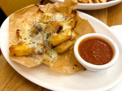 -城市大道红炉披萨烘焙坊