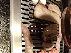 -臻牛烤肉
