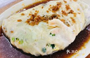 Beef Egg Shrimp Oyster Rice Noodle Roll