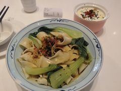 油泼面-尹兰楼西北风情餐厅(嘉定店)