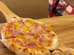 -城市大道红炉披萨烘焙坊