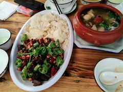-小厨子私房菜·云南美食店