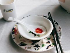 餐具摆设-山越山·茶油土鸡(大汉悦中心店)