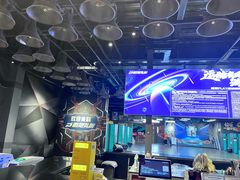 -极限PLAY运动娱乐新世界·团建派对潮玩休闲馆·室内蹦极高空游乐园