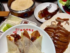 -梅利汴京烤鸭•开封豫菜地标店(晋安路店)