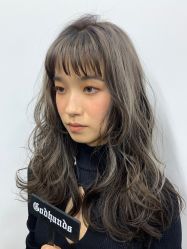 -BULB STUDIO 巴柏明星发型工作室