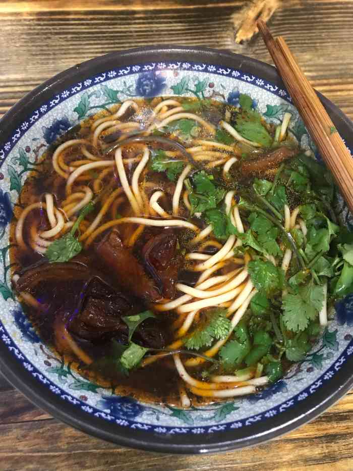 蒙城俊平拉面-"网络时代就是这样,有人推,就有人去打卡,.