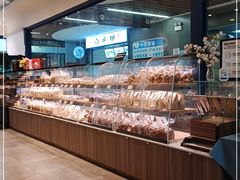 面包甜点陈列柜-巴黎贝甜(周浦海印店)