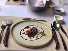 鹅肝塔配竹炭吐司佐树莓果酱-93Club·法餐厅