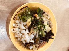 -忆螺巷螺蛳粉(步行街小巷店)