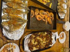 -老东镇啤酒屋海鲜加工·蒸汽海鲜·海鲜烧烤(台东店)