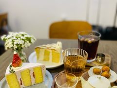 草莓糯米蛋糕-野路甜点铺(松柏路店)