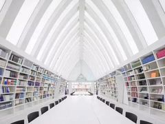 -钟书阁(松江泰晤士小镇店)