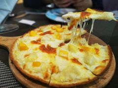 -悦享绿山墙西餐厅