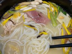 -桥香园云南过桥米线(金马碧鸡店)