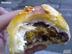 蛋黄酥不错-闻酥园(青羊区人民中路店)