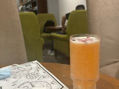 白桃玫瑰乌龙-藏书馆咖啡LibraryCoffee·Bistro(牡丹园店)