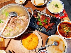 跷脚牛肉小锅-肖四女乐山跷脚牛肉(世博源店)