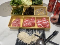 -呷哺呷哺 黄金牧场 (中发百旺店)