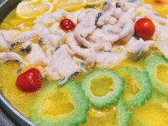 -山城外·非遗酸菜鱼(蜀都万达店)