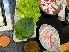 -臻牛烤肉