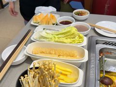 -海底捞火锅(新松江路生日主题店)