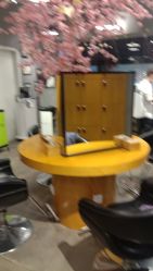 -时尚殿堂明星门店