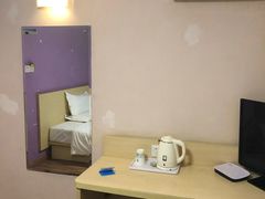 -7天酒店(上海江宁路地铁站玉佛寺店)