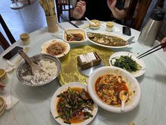 -华光驿站私房菜·黑金冠