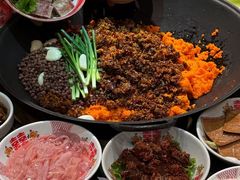 -沸炉重庆老火锅(军事博物馆店)