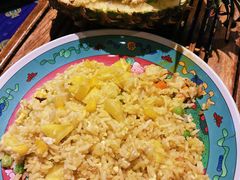 招牌菠萝海鲜炒饭-小娘惹厨房Little Nyonya(狮城有约上榜店)