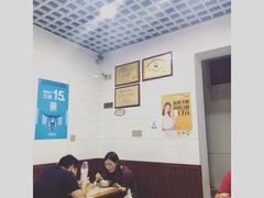 大堂-覃肥叔桂林米粉(粮道街店)