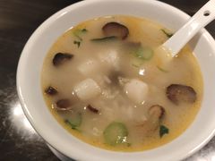 -圣丰索菲特·2 On 988 Café 自助餐厅