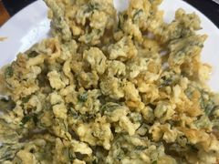 炸花椒芽-北京龙庆四季香农家饭庄·灶台鱼·碳烤虹鳟鱼(龙庆峡店)